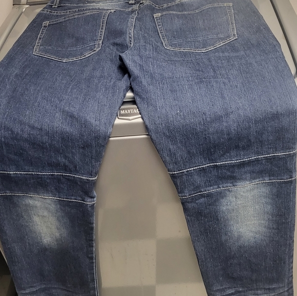 Jeans - Picture 2 of 2